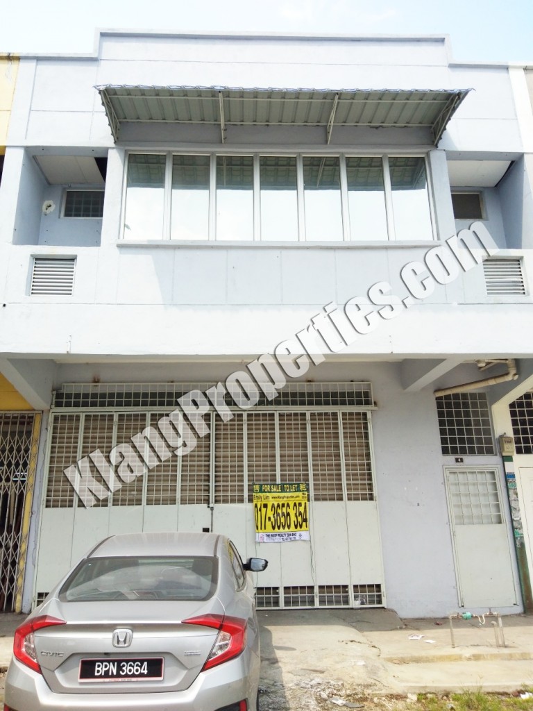 KAMPUNG JAWA, AMJ INDUSTRIAL PARK, 1.5 STRY LINK FACTORY FOR RENT. 2000 SF. RENTAL RM 2200 MONTHLY.
